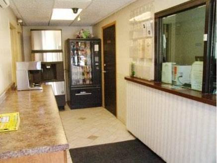 Americas Best Value Inn - Port Jefferson Station - Long Island Bagian luar foto